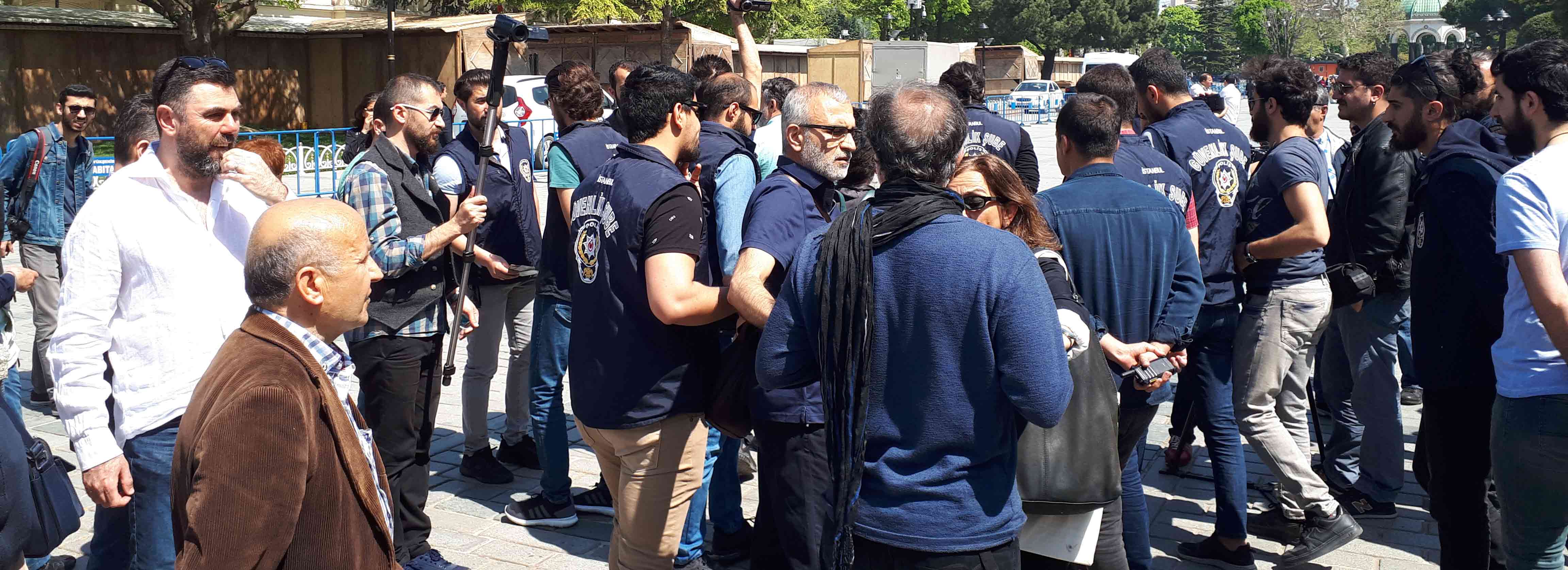 Turkish Police disrupt Public April 24th Commemorations in Istanbul